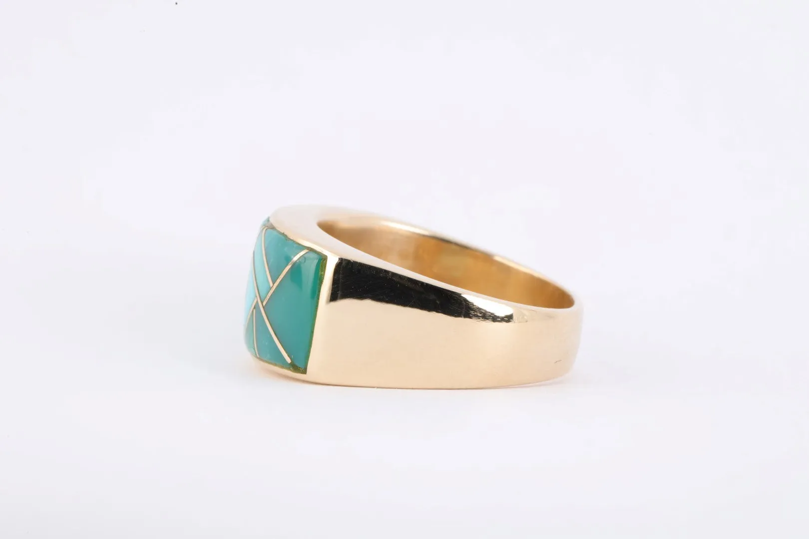 14k Yellow Gold Turquoise Ring Size 7 (7.26g.)