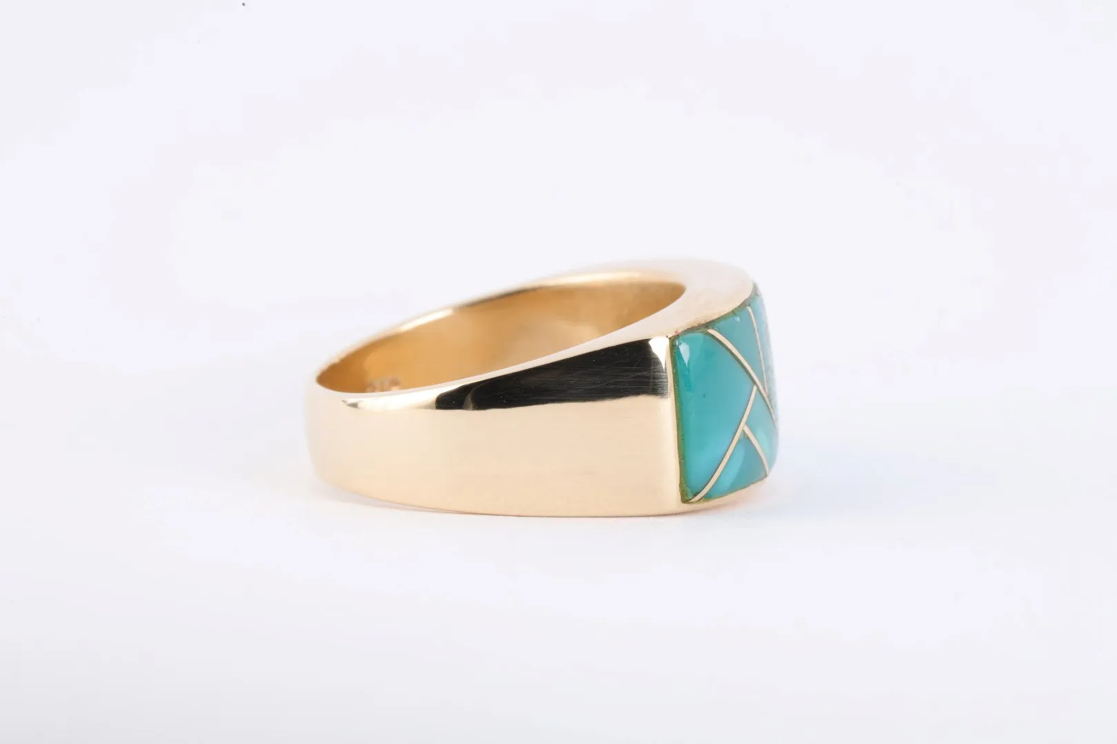 14k Yellow Gold Turquoise Ring Size 7 (7.26g.)