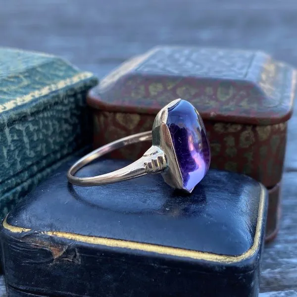 Antique Sugarloaf Amethyst Ring