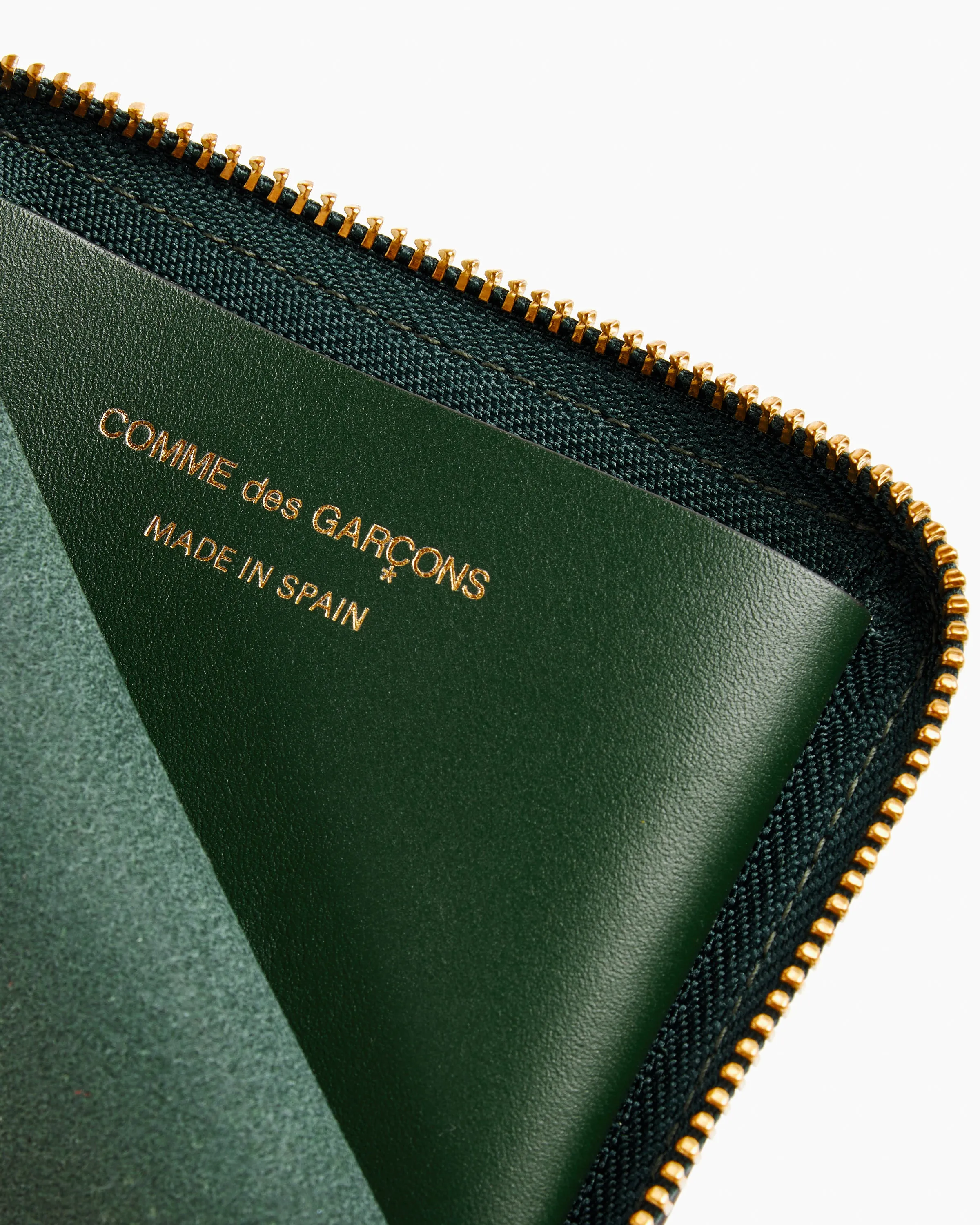 Classic Half Zip Wallet in Bottle Green