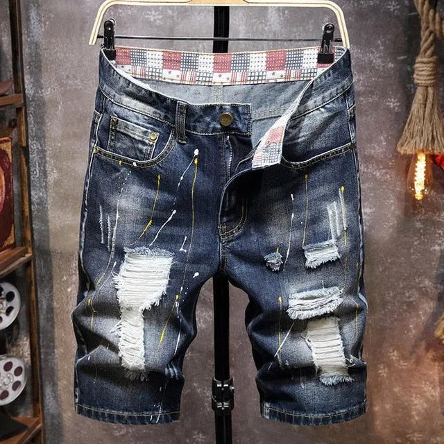 Summer new men's graffiti ripped denim shorts